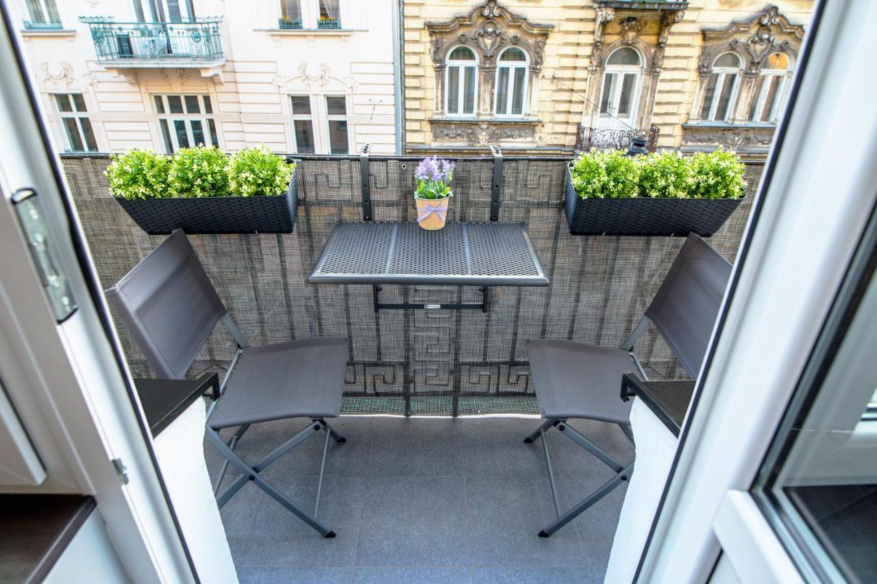 Tribeca City Center Apartments Krasków Εξωτερικό φωτογραφία